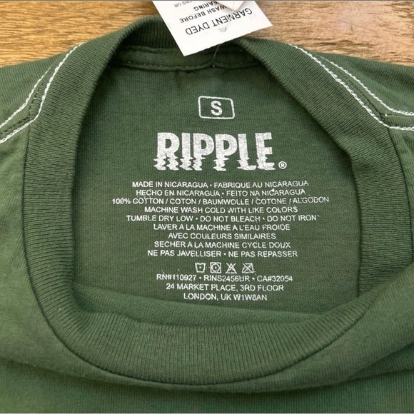 URBAN OUTFITTERS Green Golf is
Good T-Shirt with Smiley Face - Picture 3 of 9